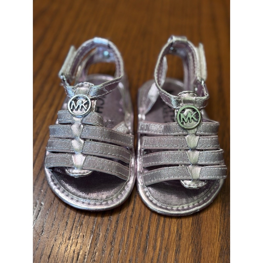 Michael Kors Baby Joy Hannah Pink Metallic Sandals Crib Shoes Size 2 Infant Logo